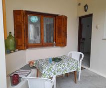  Binnentuin van app.2 te huur in Chorto in Pilion Griekenland