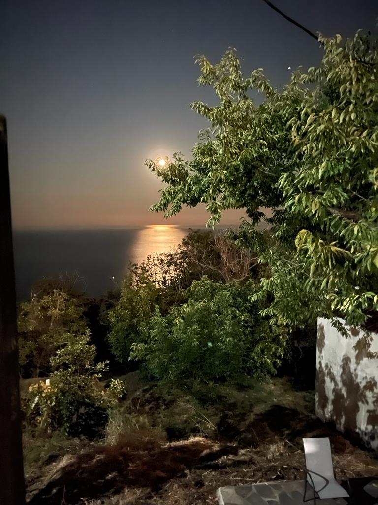 Huis te koop uitzicht nacht Pouri Zagora Pilion Griekenland
