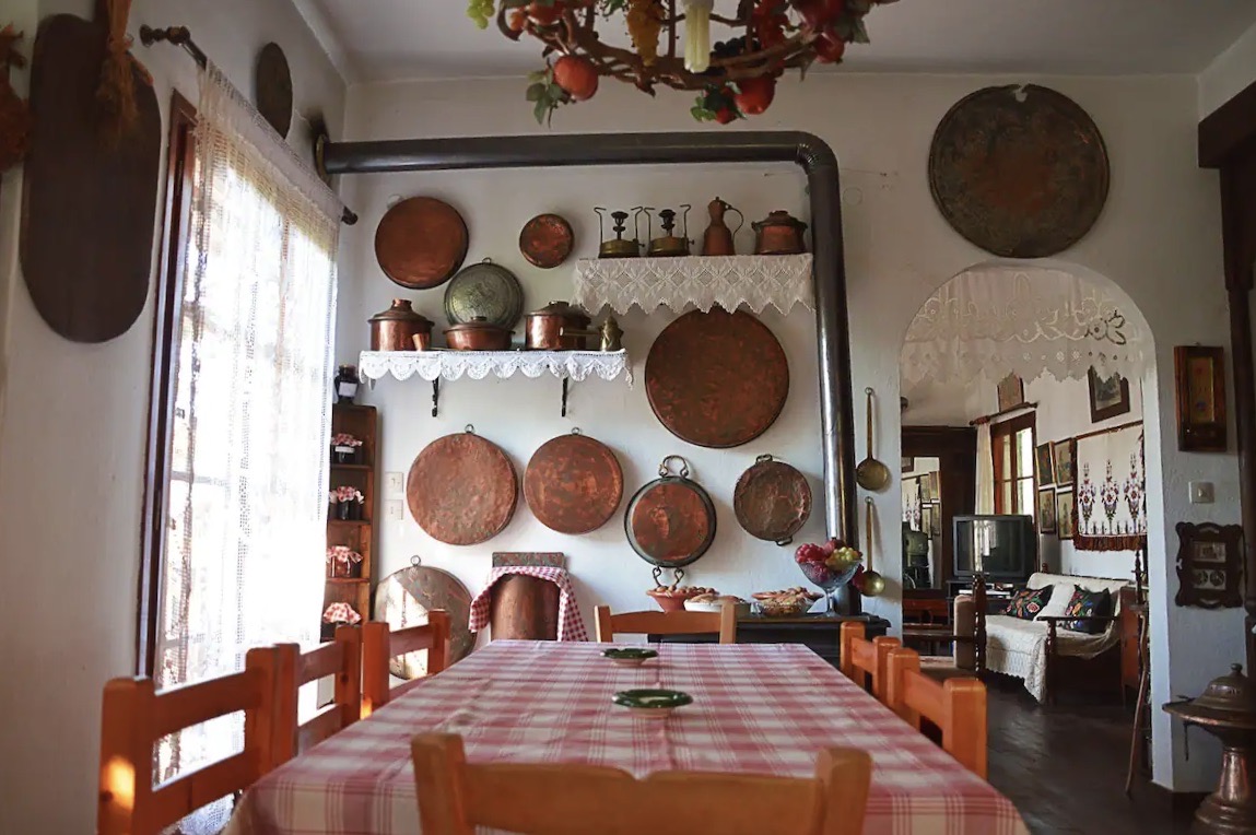 Huis te koop in Drakia met open keuken Pilion Griekenland