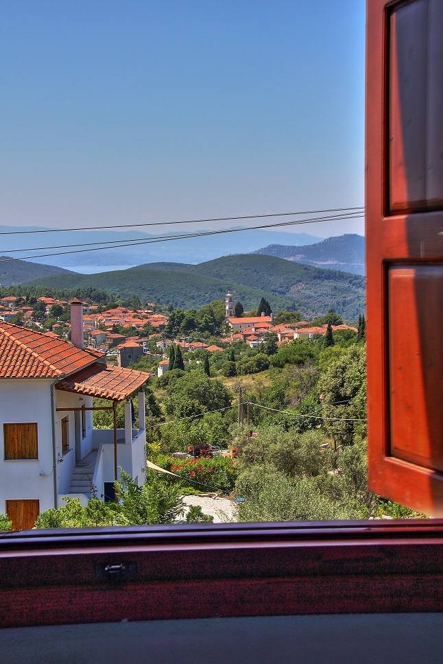 Huis te koop met zicht op zee in Lafkos, Pilion Griekenland