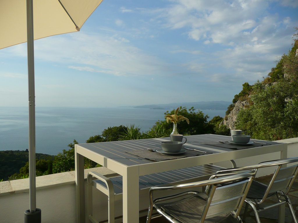 vakantiehuis met zeezicht te huur Pilion Griekenland