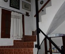 Huis te koop trap naar boven in Lafkos, Pilion Griekenland