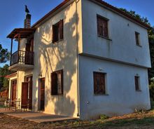 Huis te koop aan de rand van Lafkos in Pilion Griekenland
